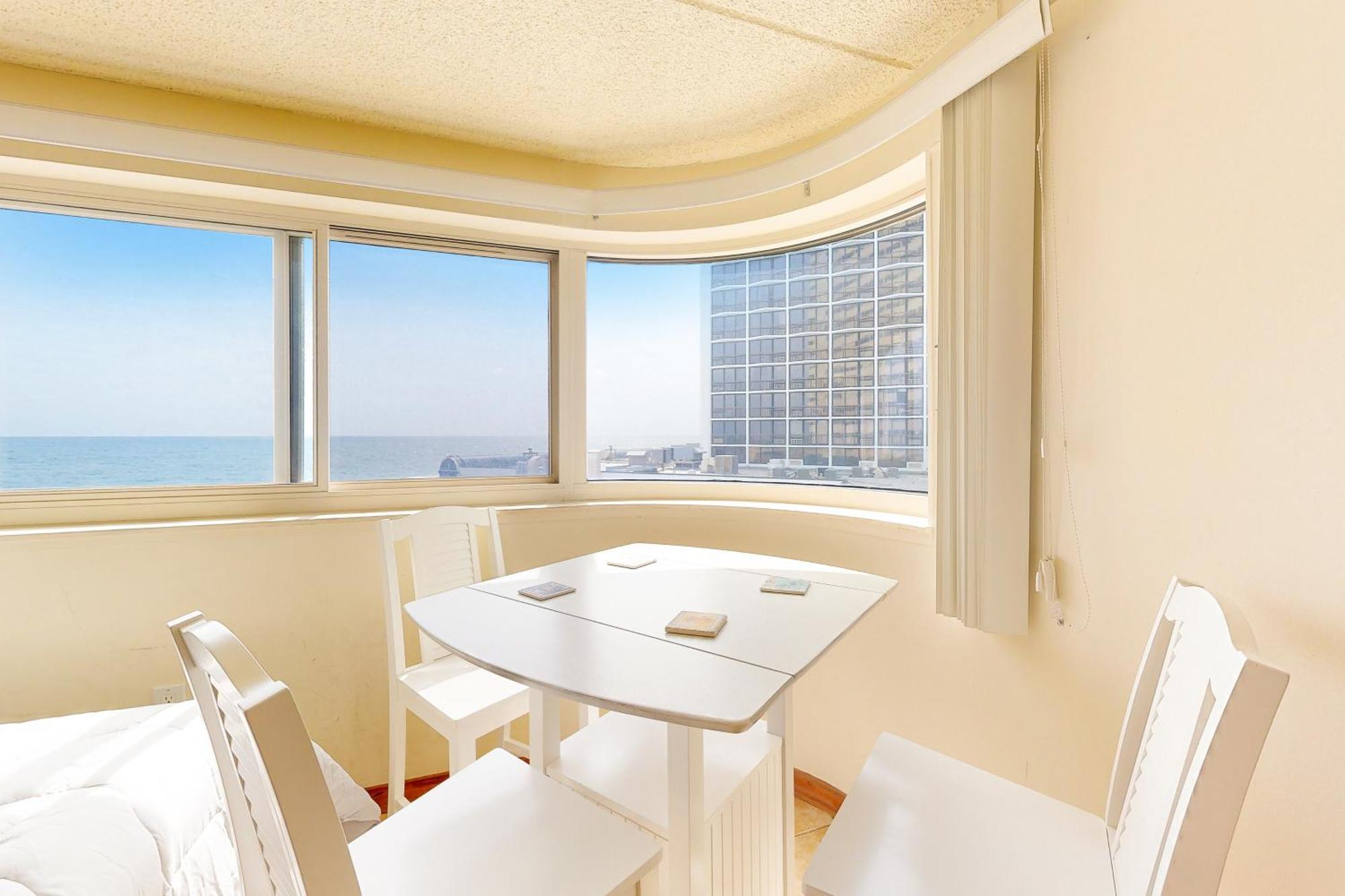 Atlantis 302 Hotel Ocean City Buitenkant foto